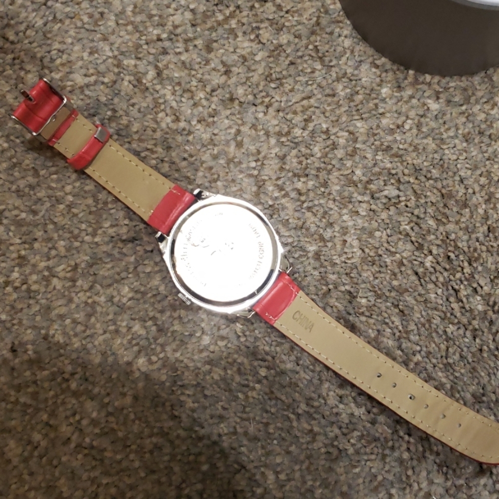 Watch - Picture 2 of 3